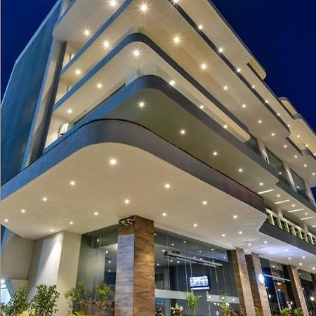 Afc Hotel Индор Екстериор снимка