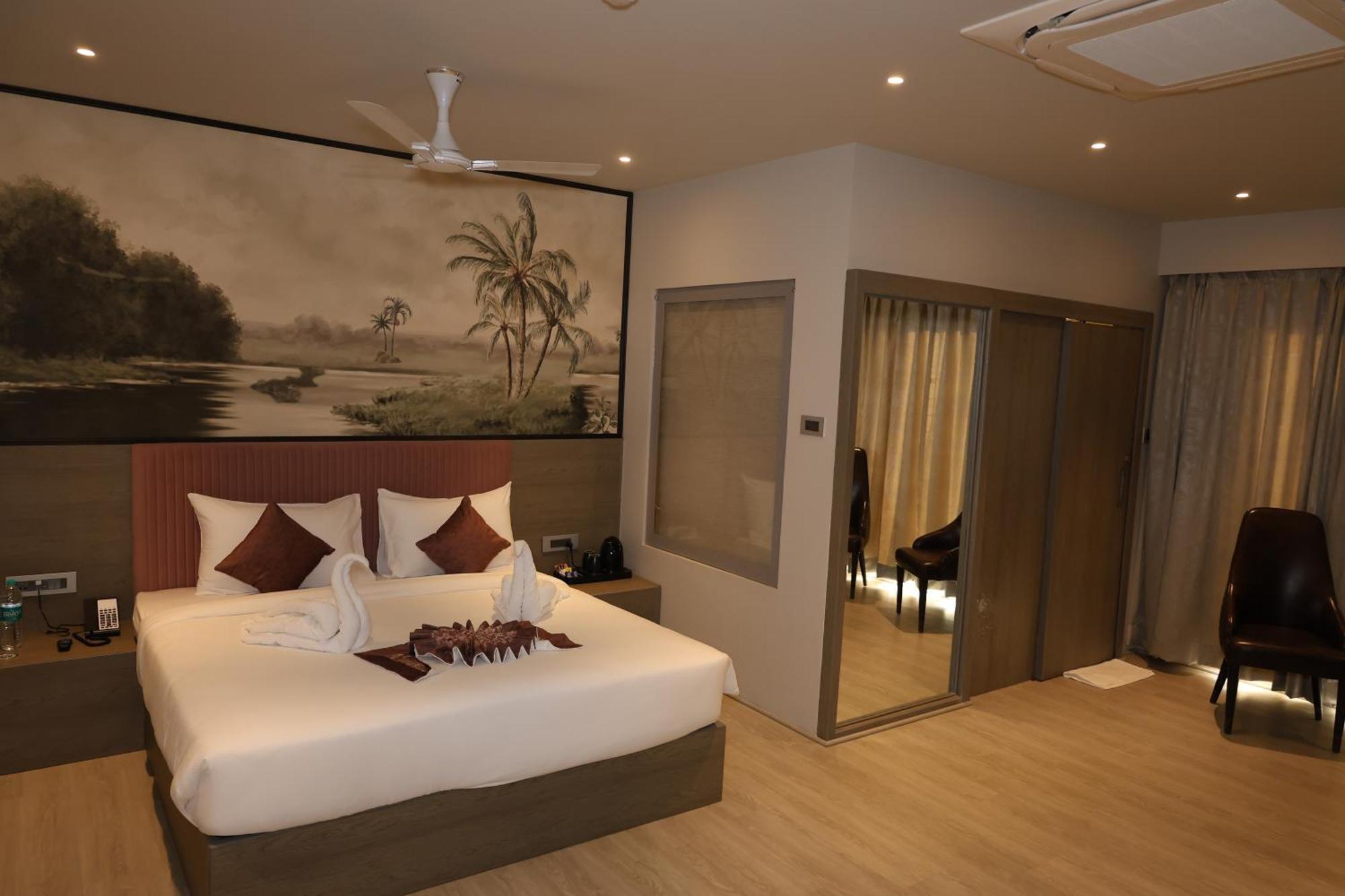 Afc Hotel Индор Екстериор снимка
