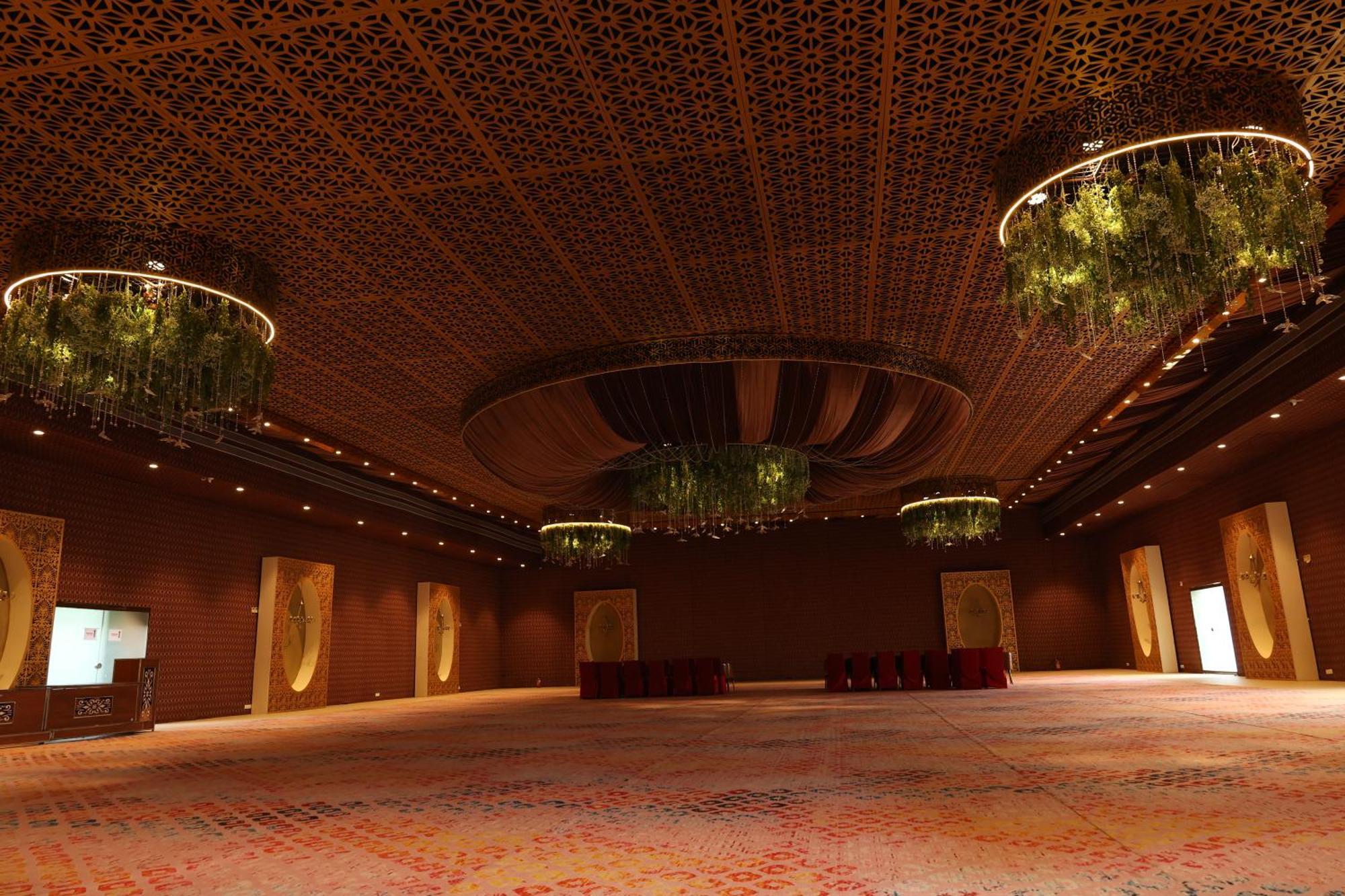 Afc Hotel Индор Екстериор снимка